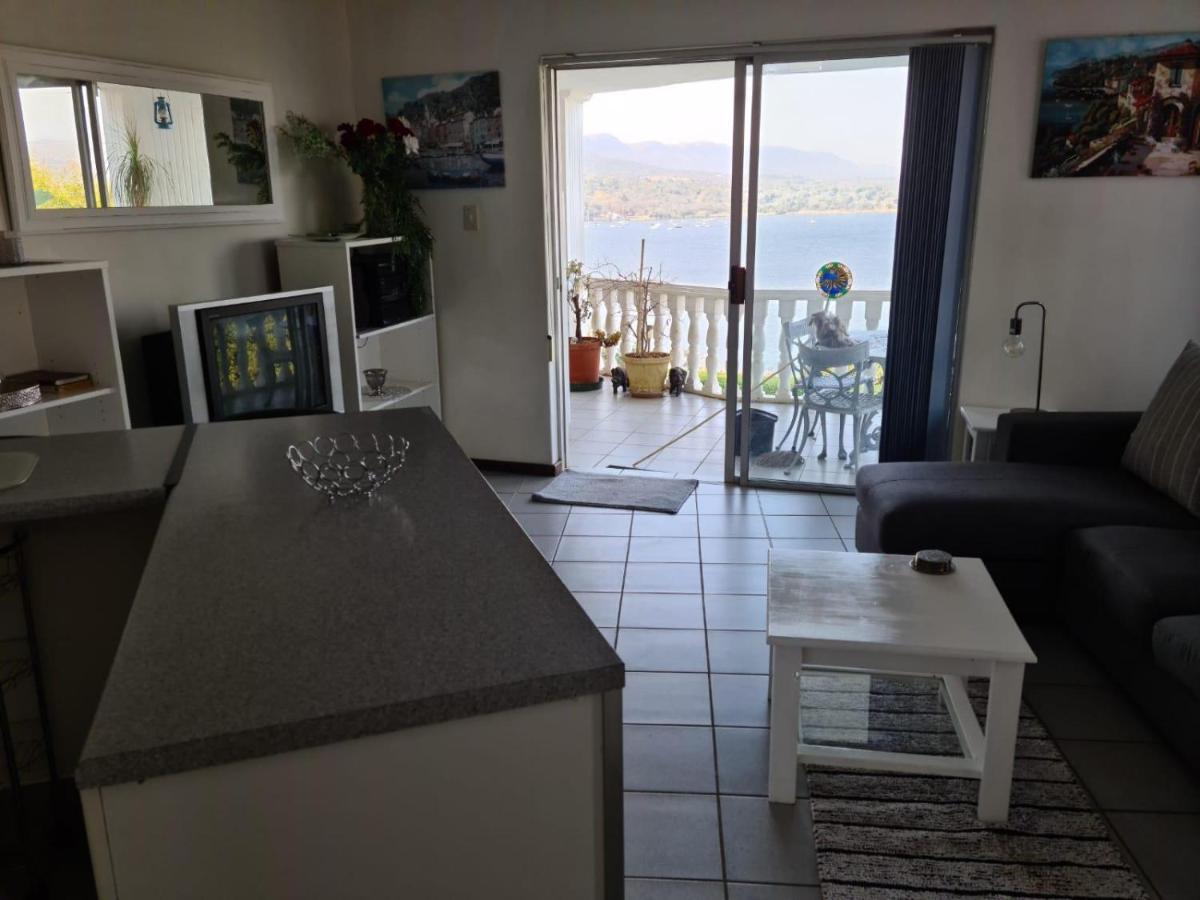 Kosmos View Luxury Apartments Hartbeespoort Esterno foto