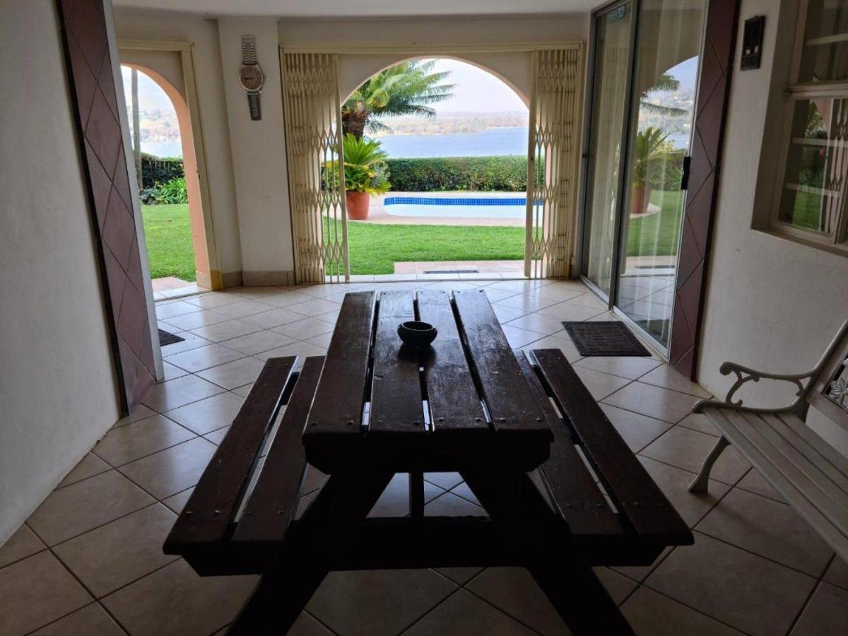 Kosmos View Luxury Apartments Hartbeespoort Esterno foto