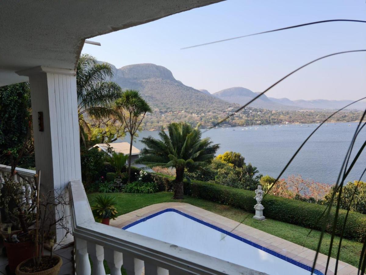 Kosmos View Luxury Apartments Hartbeespoort Esterno foto
